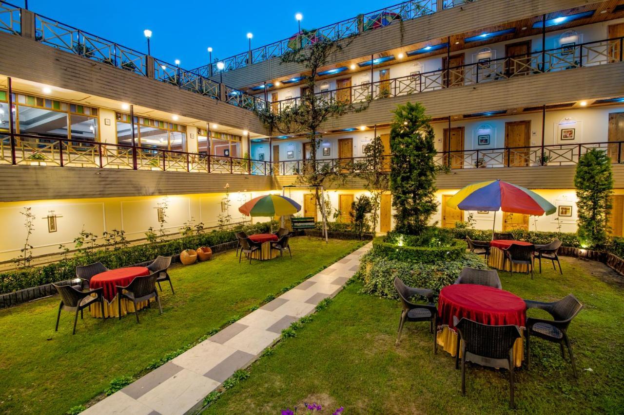 Snow Valley Resorts & Spa Manali Εξωτερικό φωτογραφία